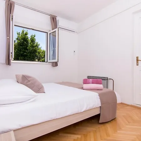 Apartment Mlacic *