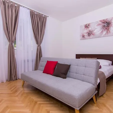 Mlacic Lejlighed Donji Okrug (Ciovo)